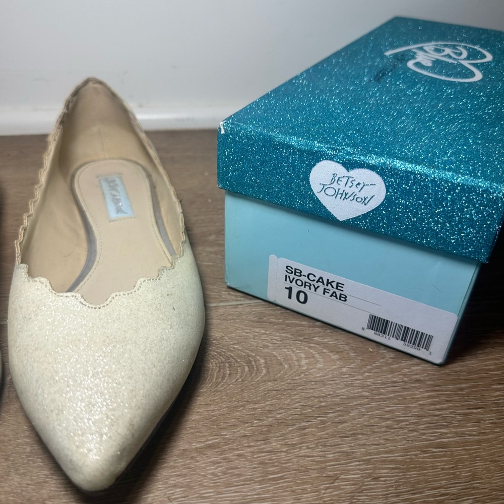Betsey Johnson Formal Glitter Shoes Size 10 - Picture 5 of 10